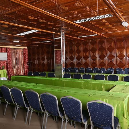 Hotel Mansel Yaoundé Dış mekan fotoğraf