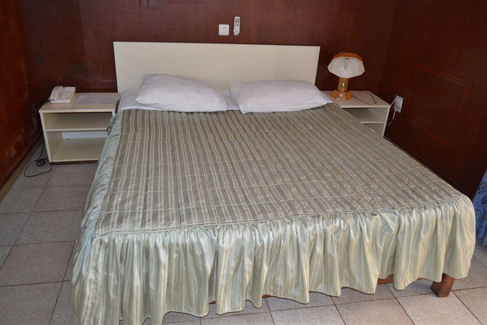 Hotel Mansel Yaoundé Dış mekan fotoğraf