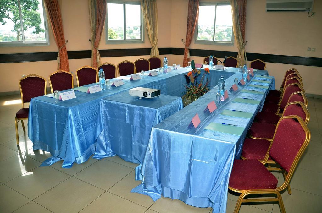 Hotel Mansel Yaoundé Dış mekan fotoğraf