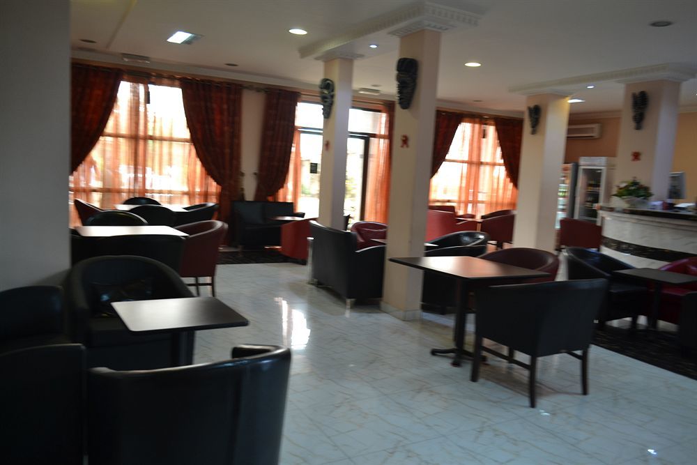 Hotel Mansel Yaoundé Dış mekan fotoğraf