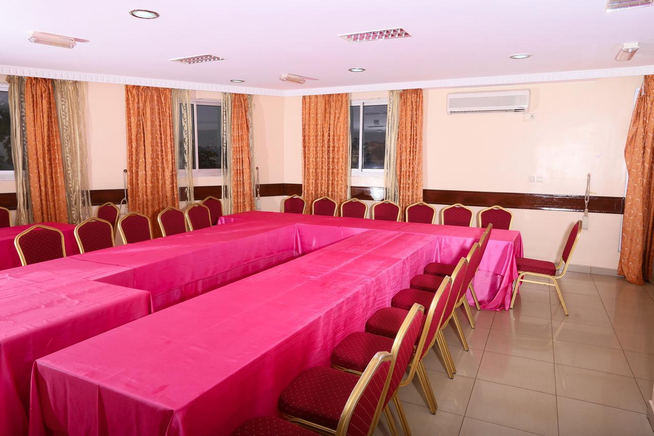 Hotel Mansel Yaoundé Dış mekan fotoğraf