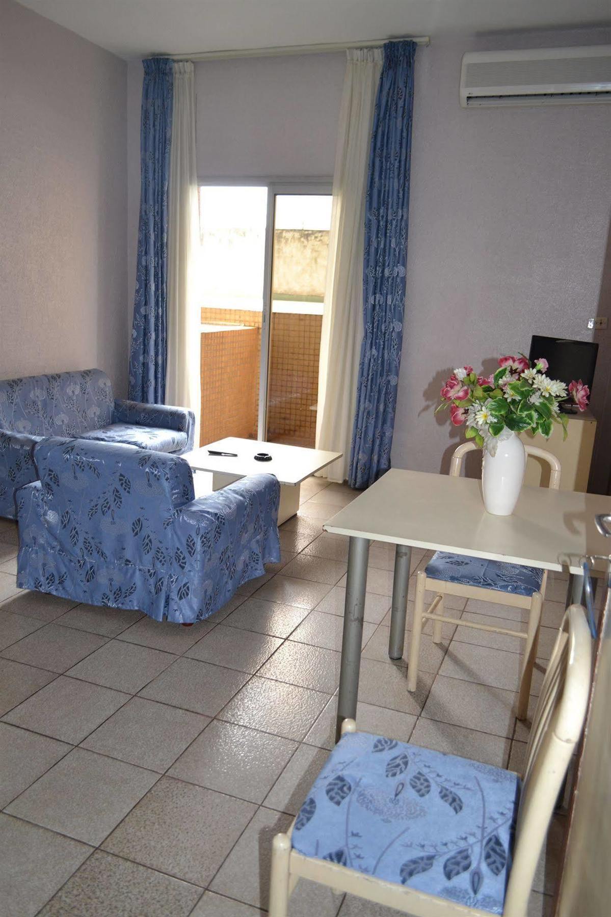 Hotel Mansel Yaoundé Dış mekan fotoğraf
